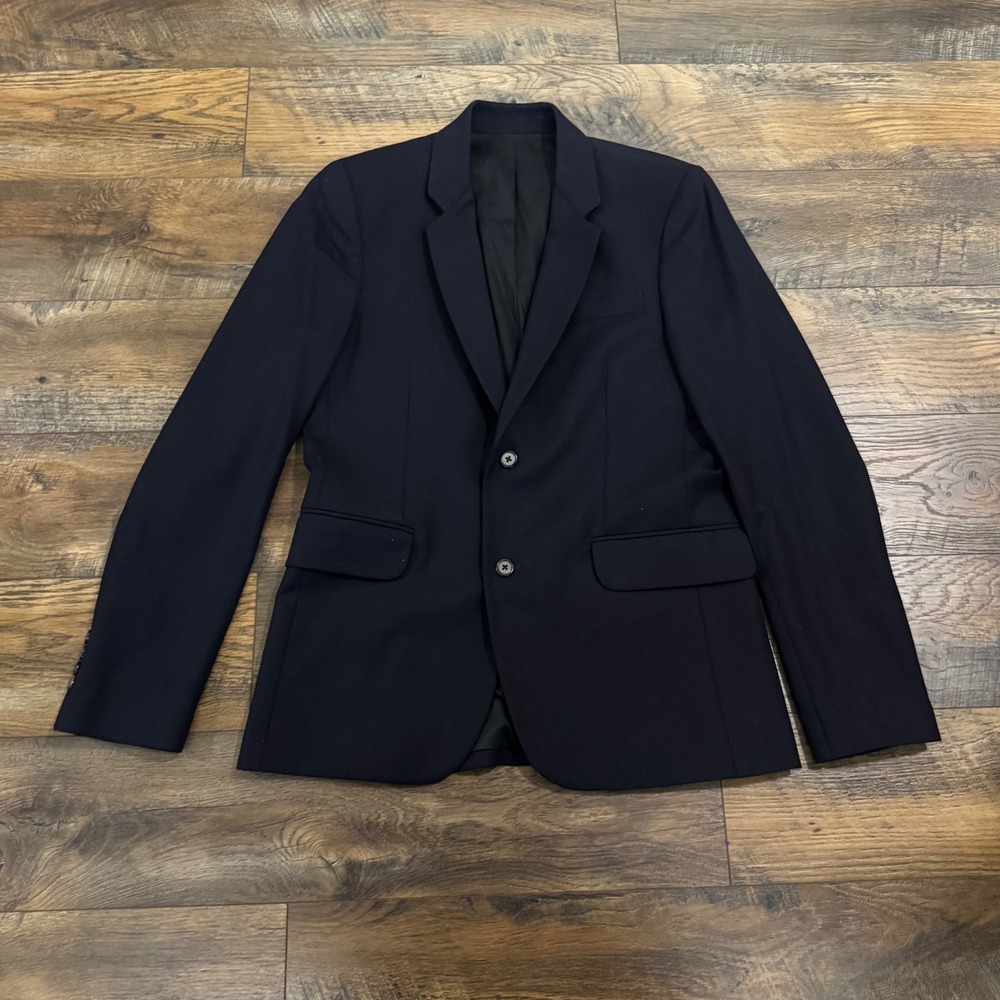 Vince Mens 36R Black Blazer Italian Fabric Two Button Sport Coat Jacket
